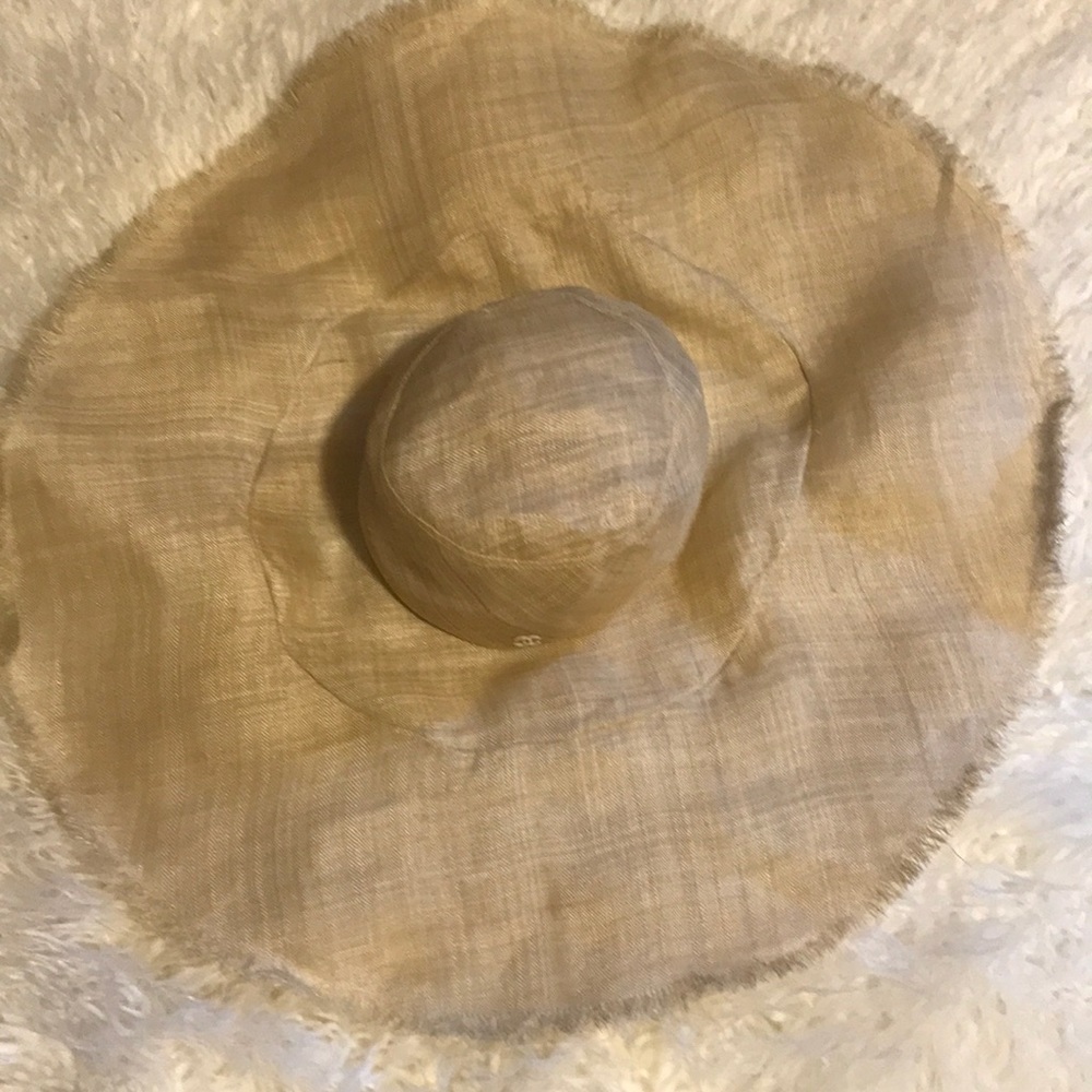 COCO CHANEL WIDE BRIM STRAW/MESH WIDE BRIM